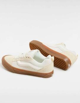 Zapatilla Vans 'Knu Skool' Crudo