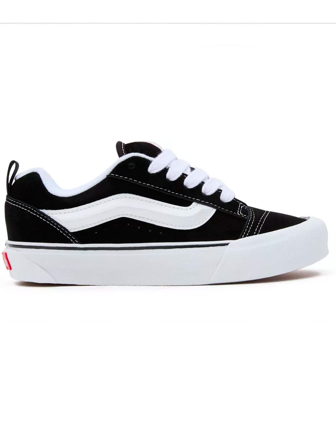 Zapatilla Vans 'Knu Skool' Negro Blanco