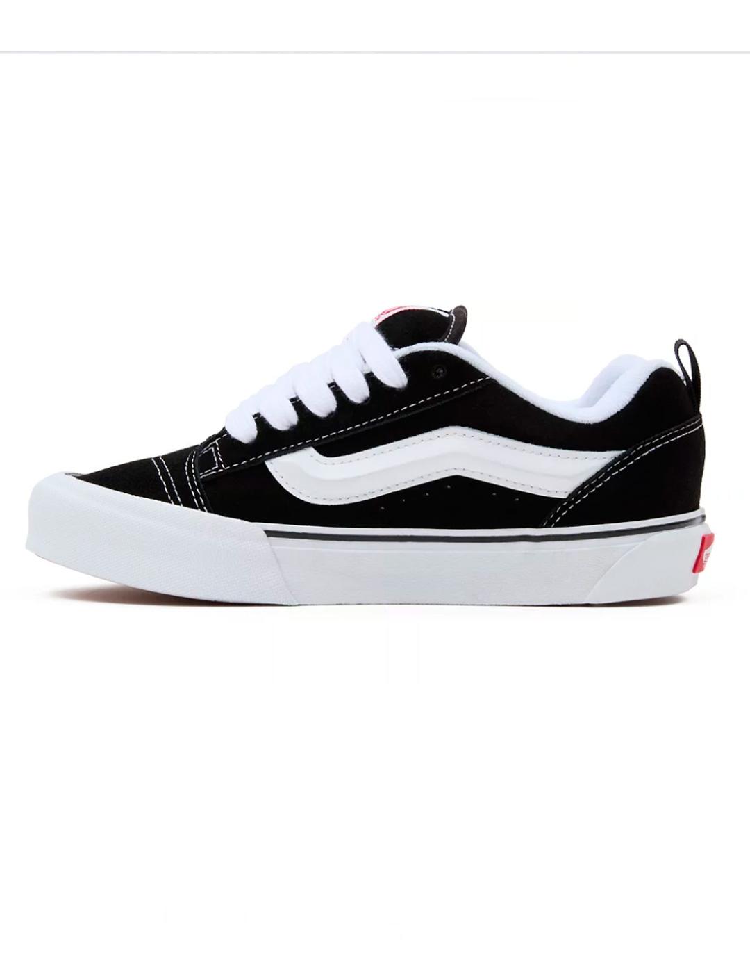 Zapatilla Vans 'Knu Skool' Negro Blanco