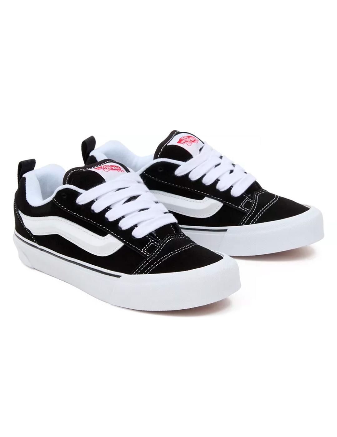 Zapatilla Vans 'Knu Skool' Negro Blanco