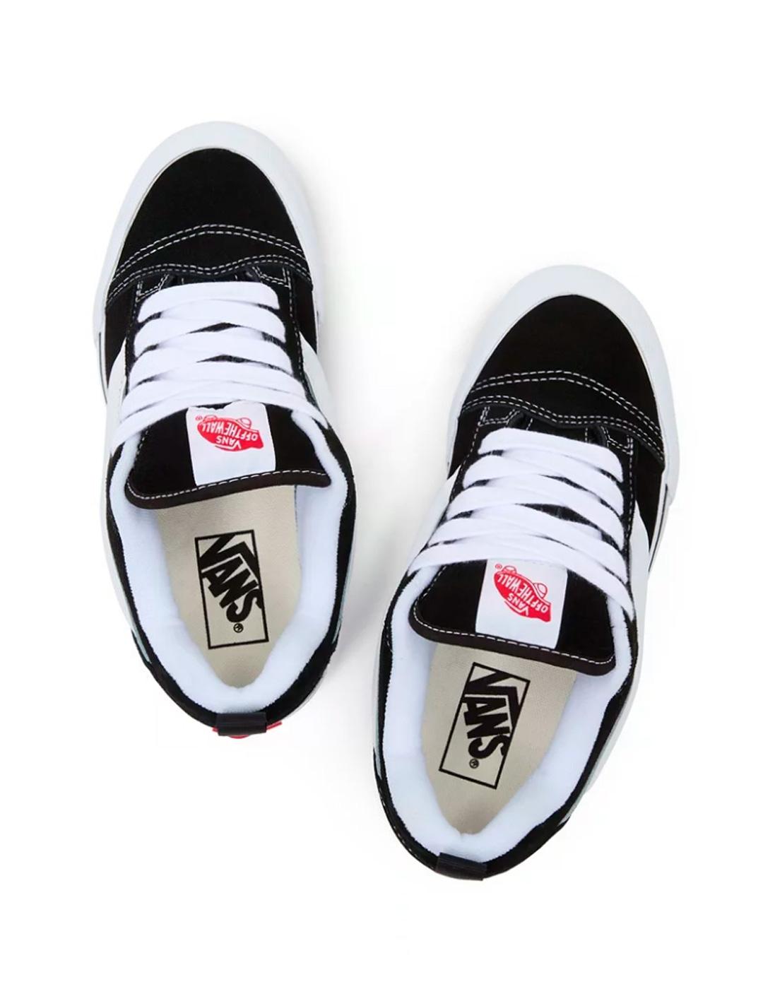 Zapatilla Vans 'Knu Skool' Negro Blanco